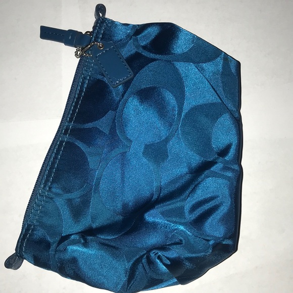 Use coach - Picture 2 of 3